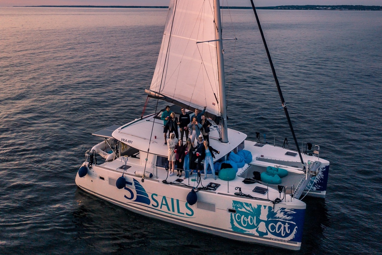 catamaran_coolcat_sunset_cruise