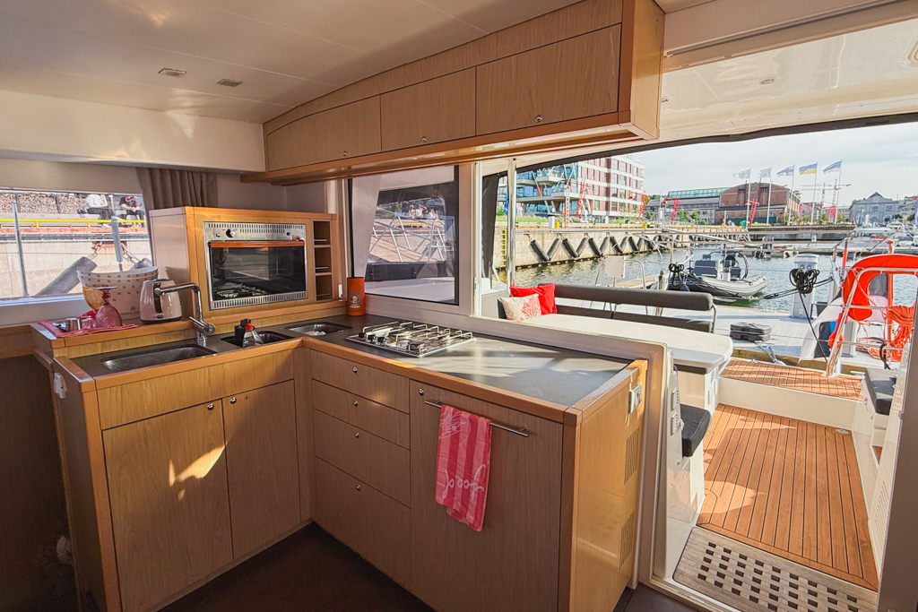 5sails_fleet_catamaran_kitchen